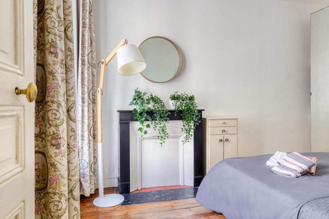 Appartement Cosy Chaleureux Proche Paris - Defense Suresnes Exterior photo